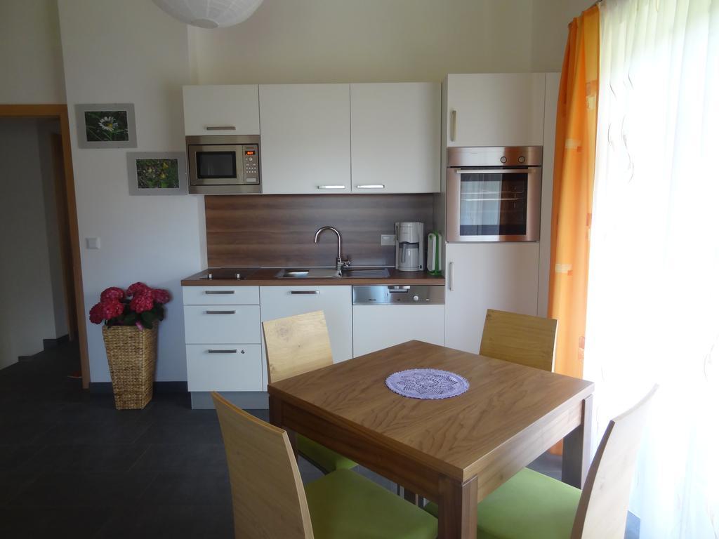 Haus Koelch Apartment Лакенхоф Екстериор снимка